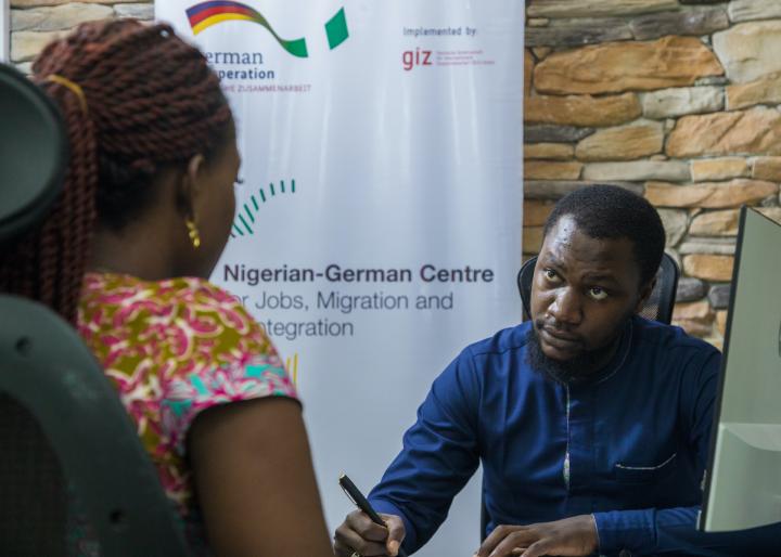 Beratung im GIZ Zentrum Nigeria